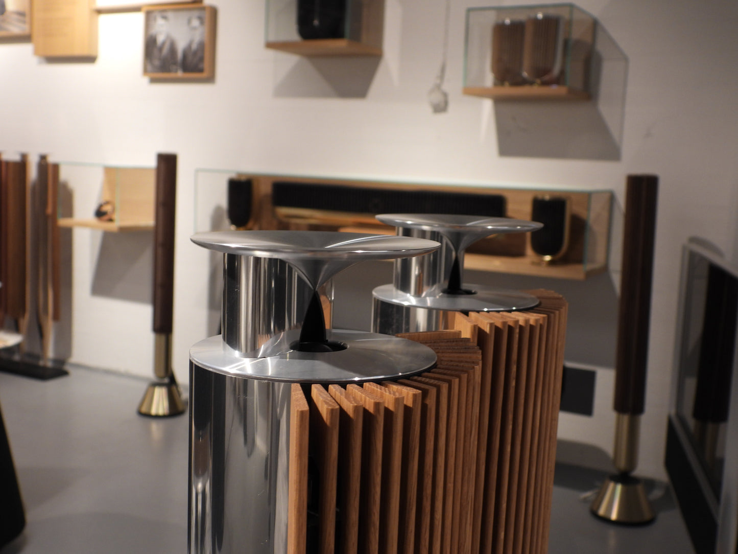 BEOlab 18 OAK