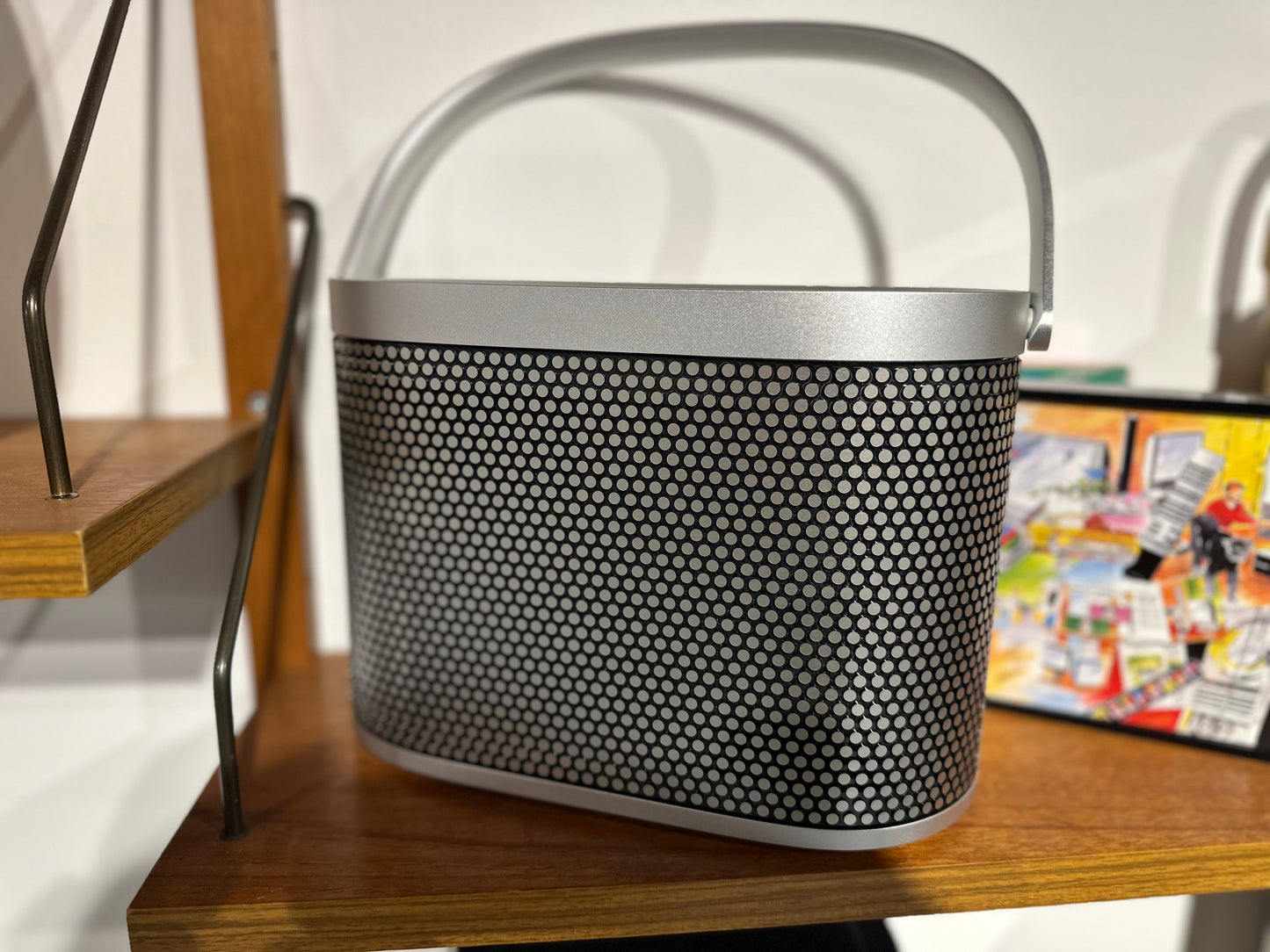 BEOsound A5 Spaced Aluminium