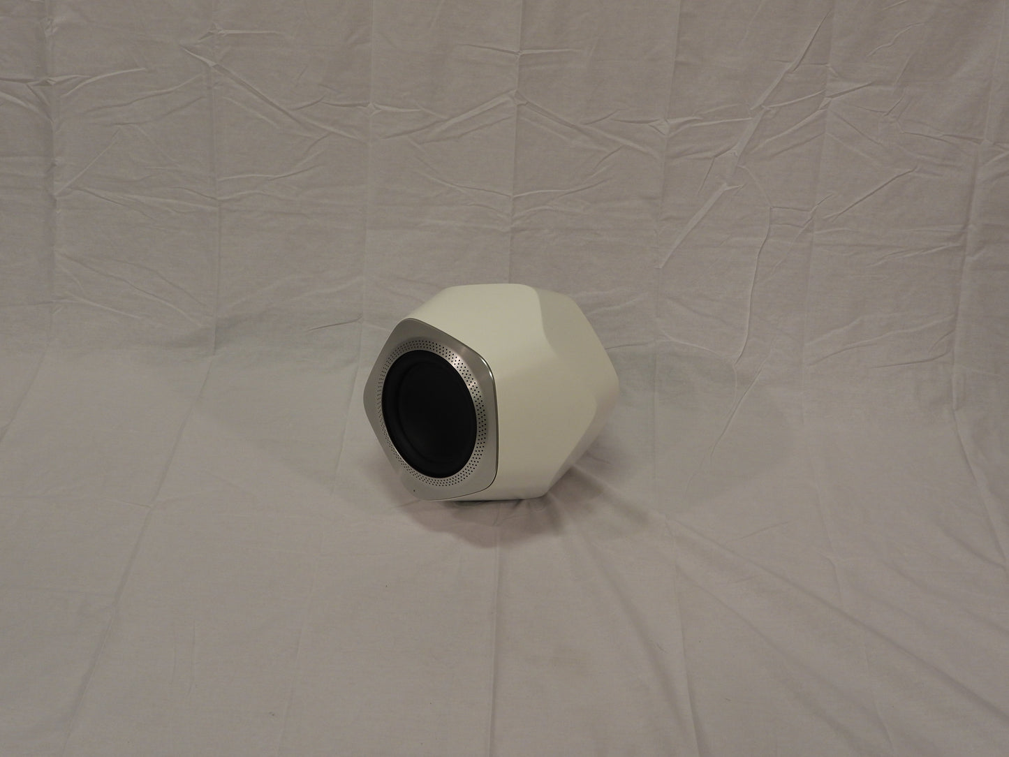 BEOlab 19 Hvid