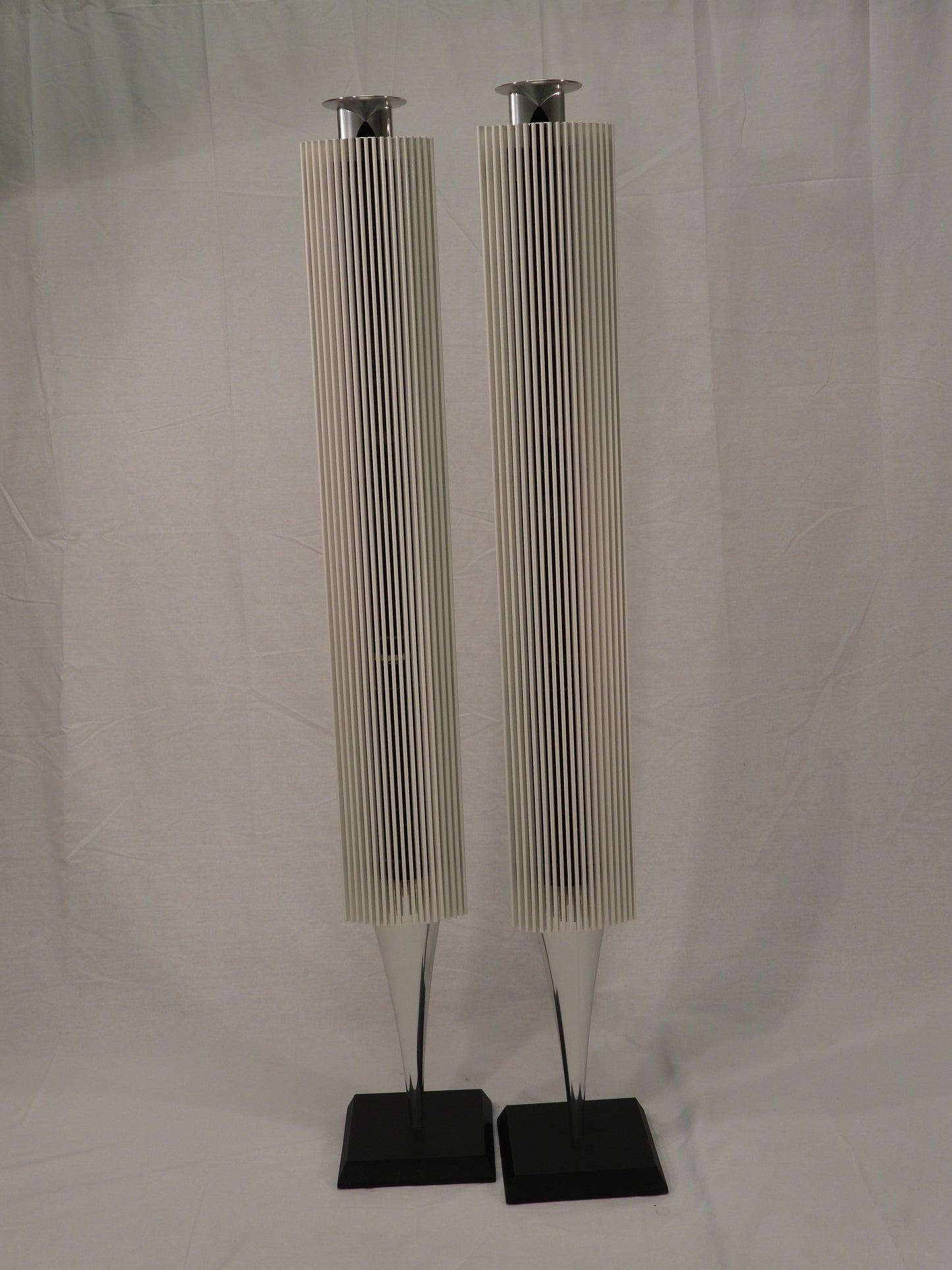 BEOlab 18 Hvid