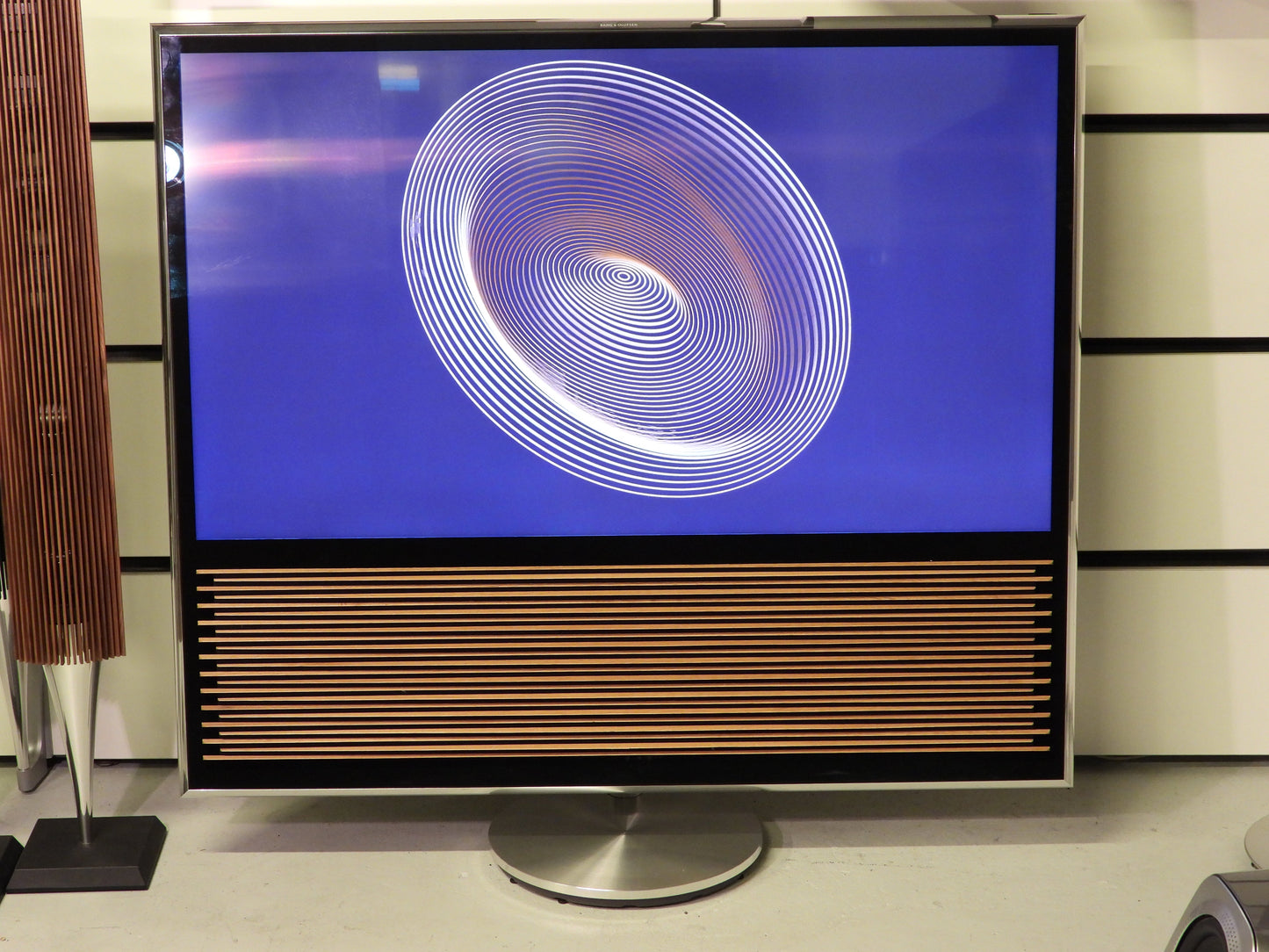BEOvision 14 55"