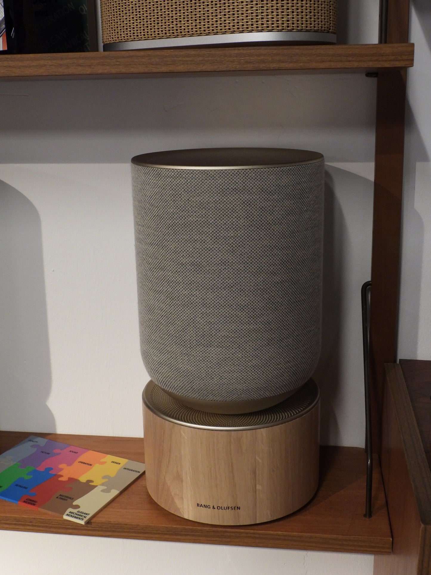 BEOsound Balance Natural Oak