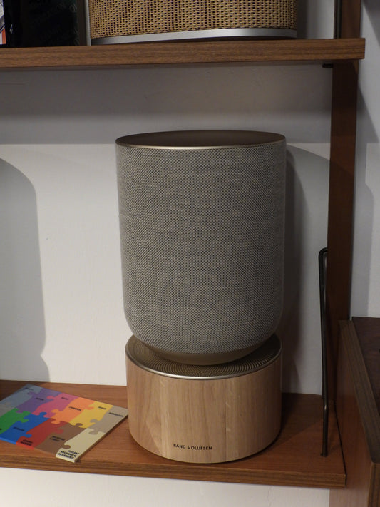 BEOsound Balance Natural Oak