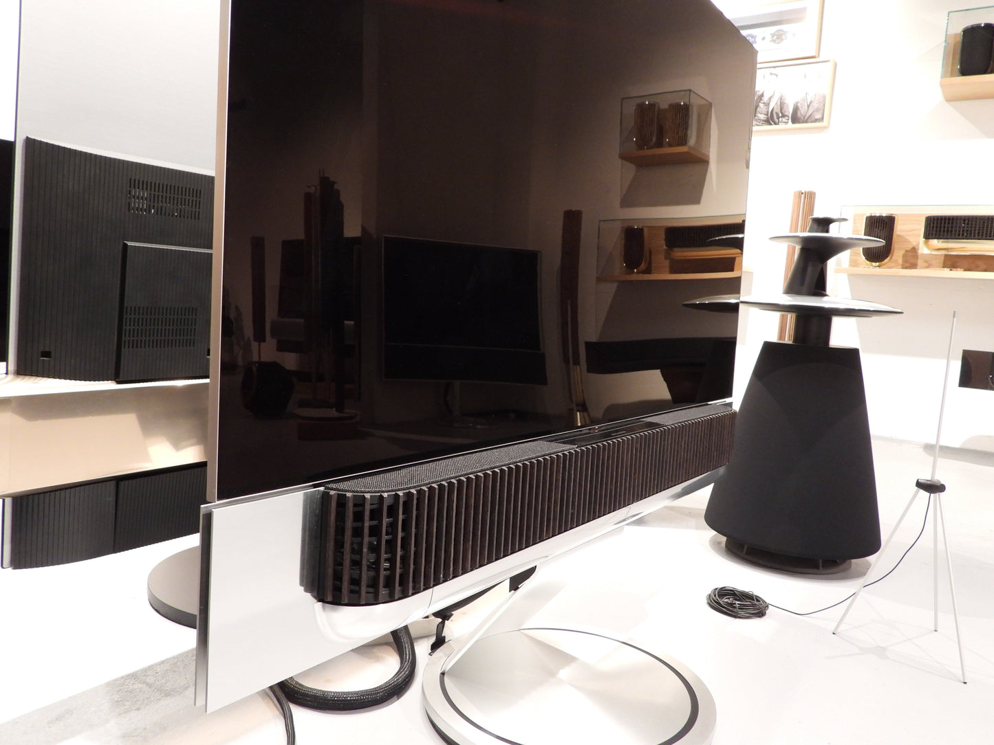 BEOsound Theatre anthracite / dark oak