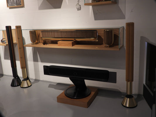 BEOlab 28 Gold Tone