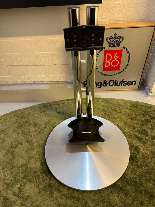 Lav MotorGulv Stand til BEOvision 7-55”