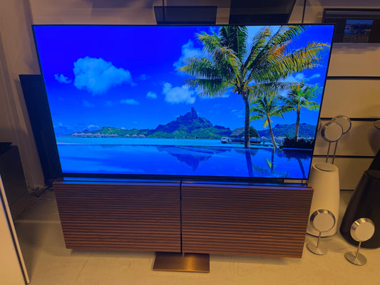 BEOvision Harmony 65" Bronze  / Wolnut Wood