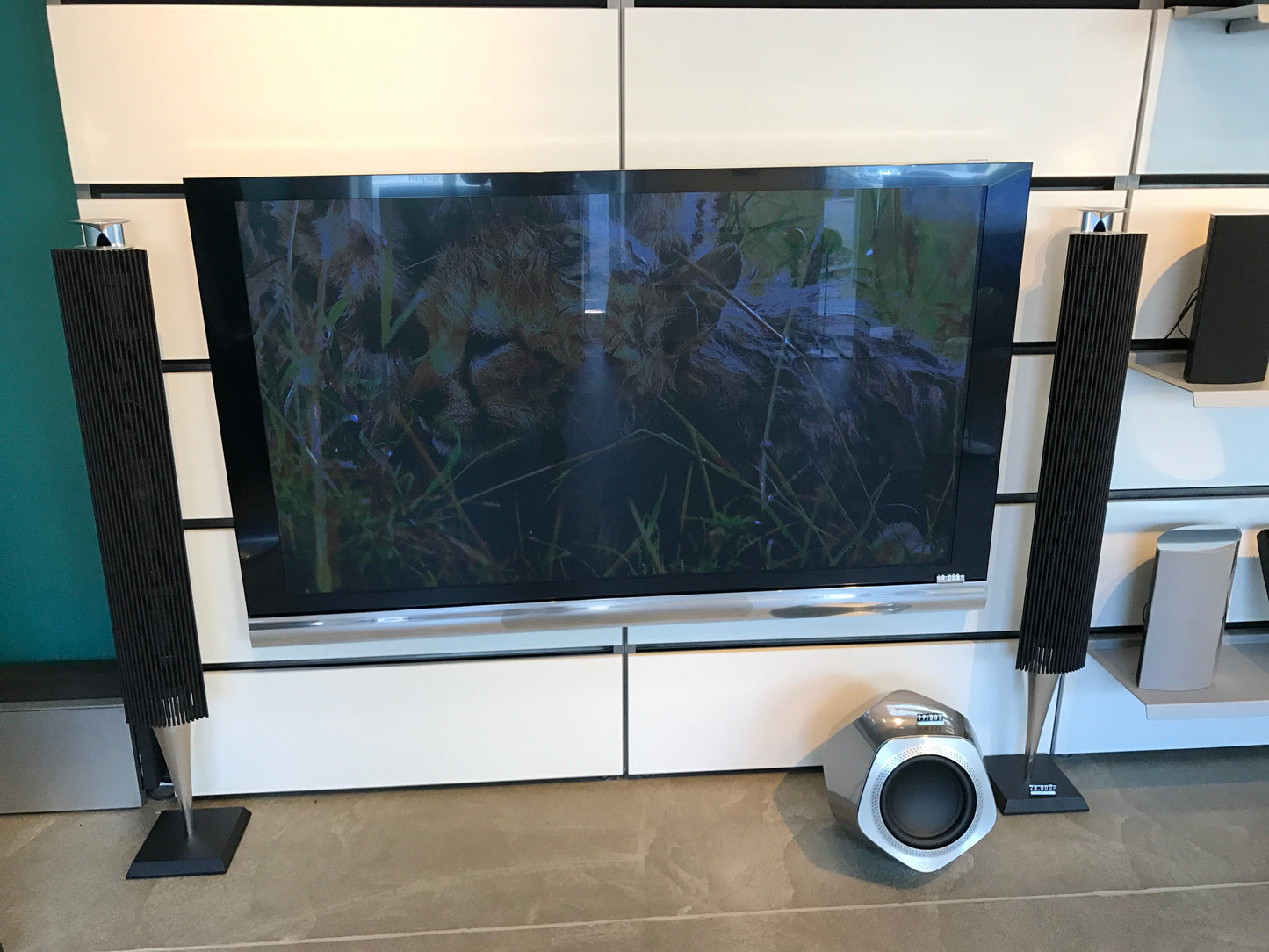 BEOvision 12 65" NG med  BEOsystem 3