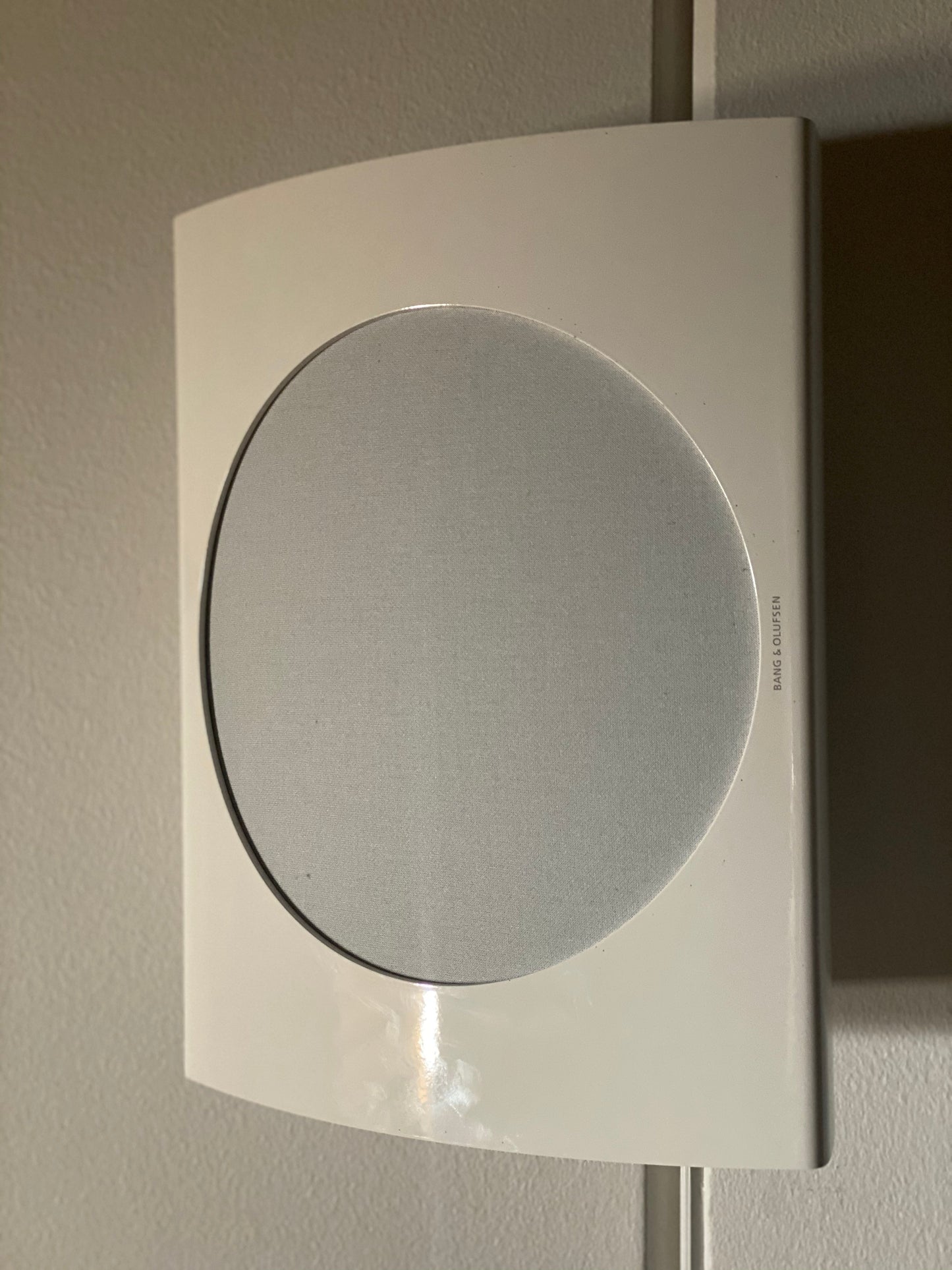 BEOlab 17 Hvid