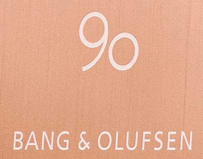 BEOlab 19 Sort/Rosaguld 90-års