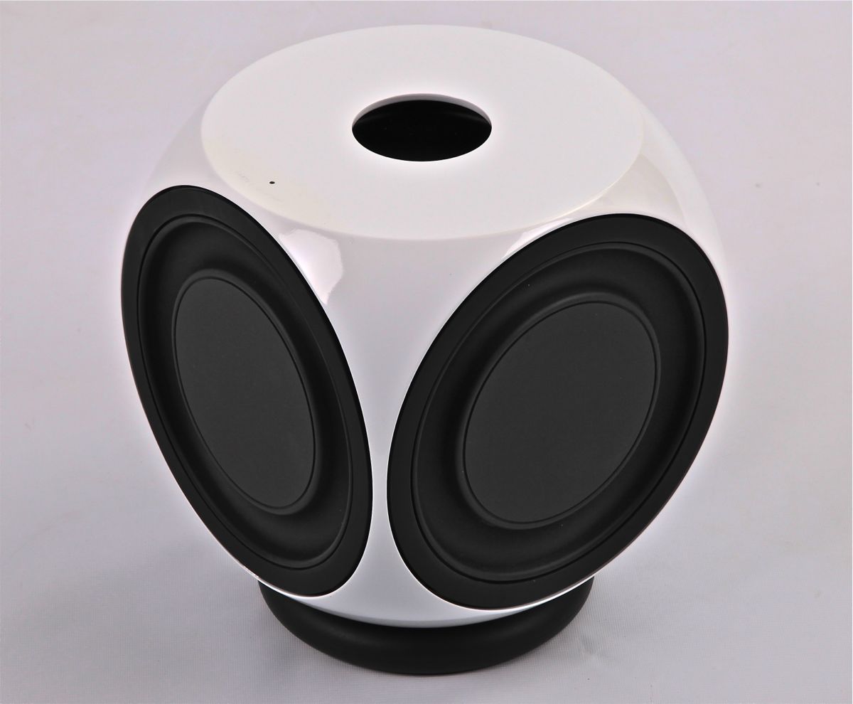 BEOlab 2 hvid